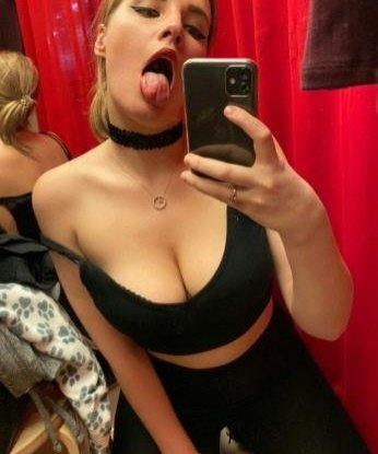 Молодая, страстная и игривая красотка. Готова подарить тебе незабываемые впечатления и наслаждение. Фотографии подлинные, приезжай и убедись сам! 13835, 24 года